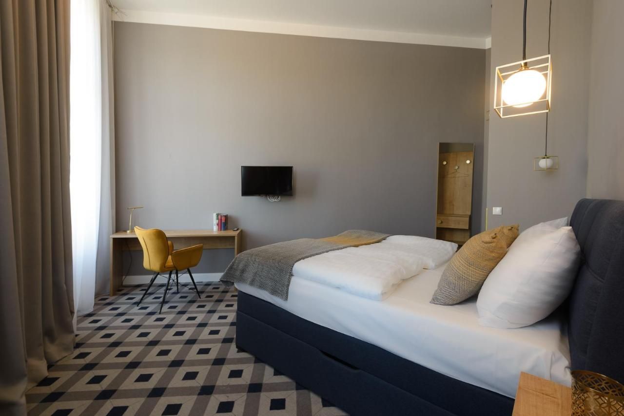 KH Opera Apartments