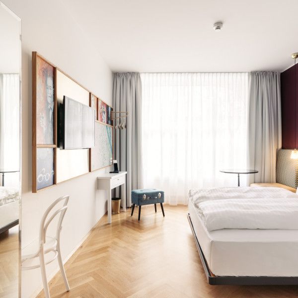Hotel Schani Salon