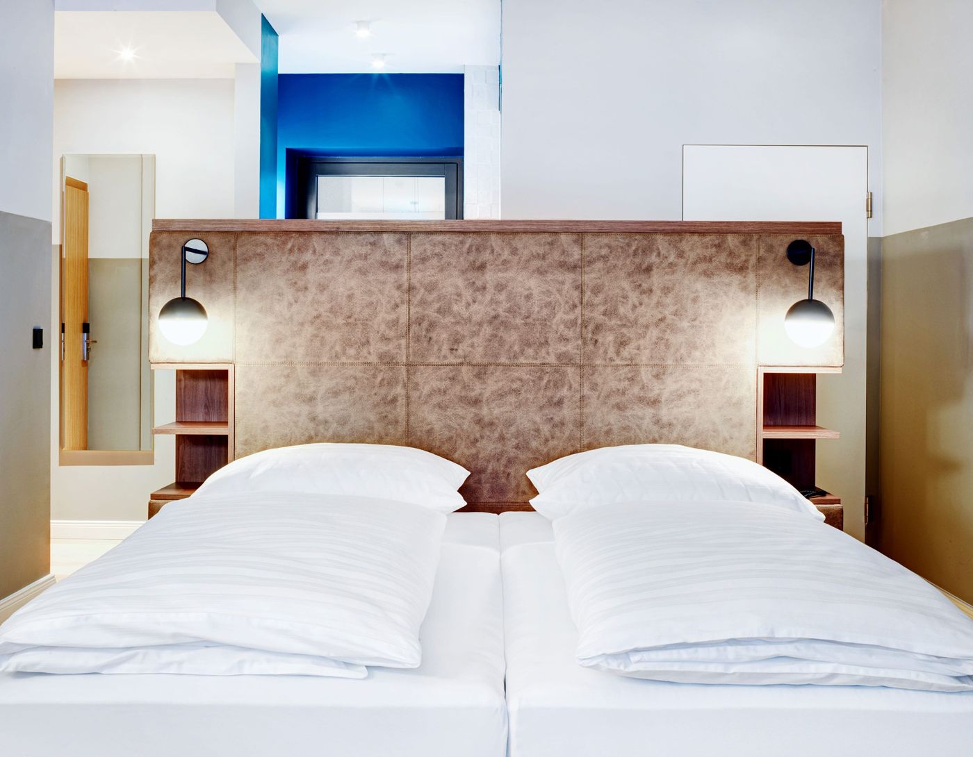 Stage 12 Hotel