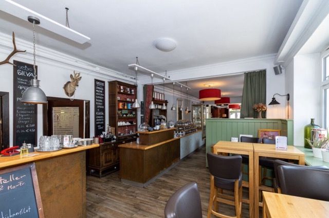 Cafe Corso, Zimmer & Cafe, Hotel Garni