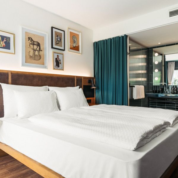 Hotel Schani UNO City
