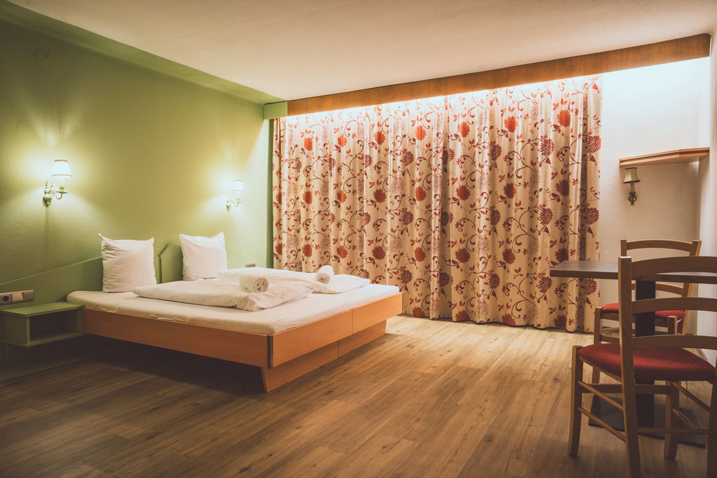 PhiliPop-Up Hostel