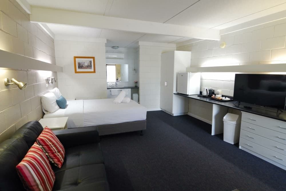 Mayfair Motel