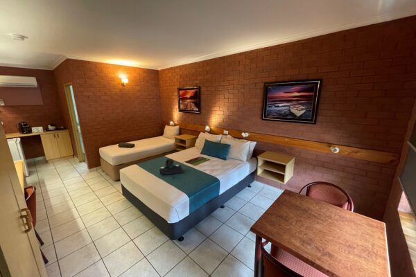Best Western Pine Tree Motel