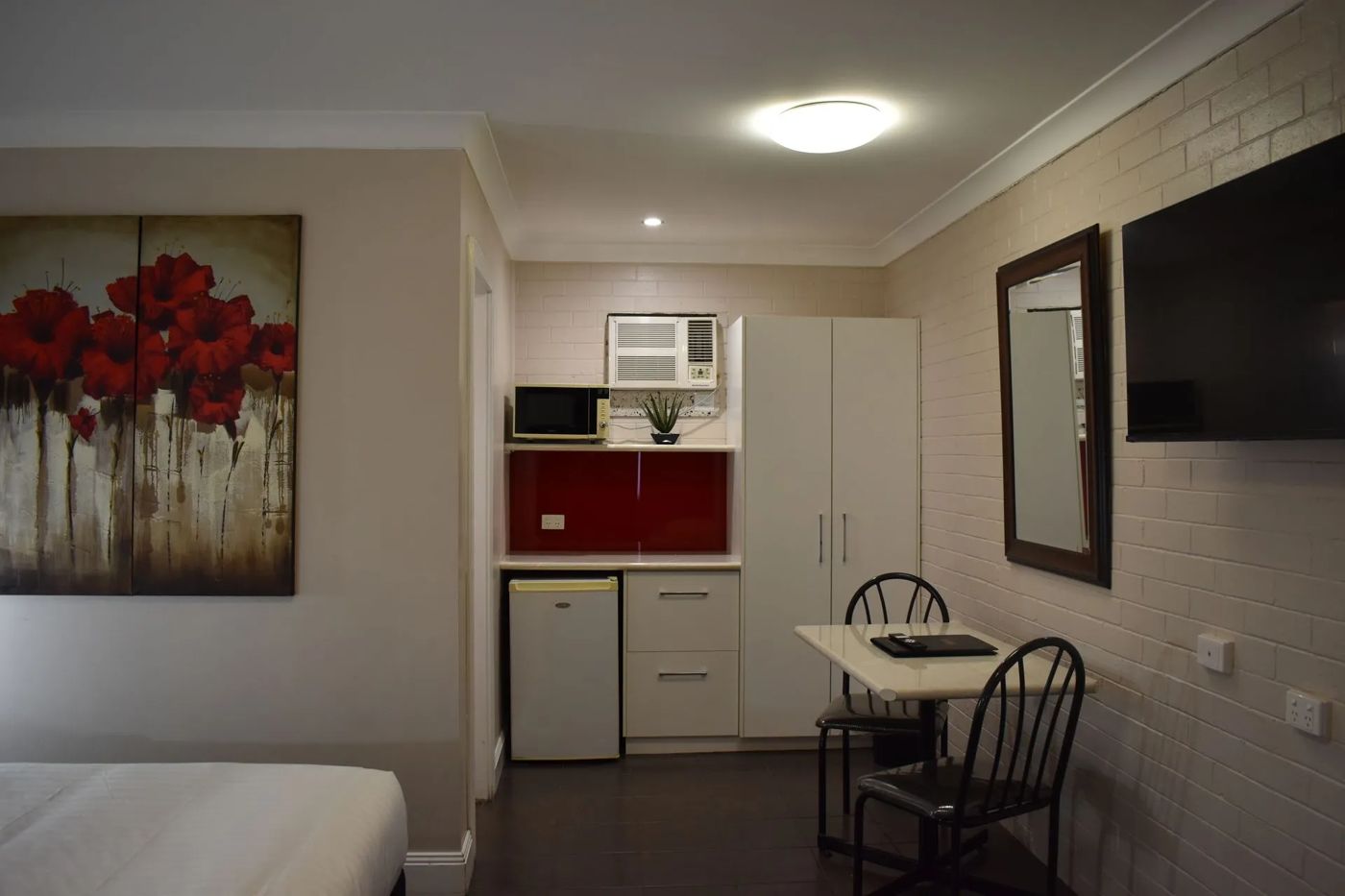 Country Leisure Motel