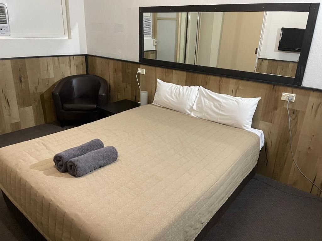 Breakout Motor Inn
