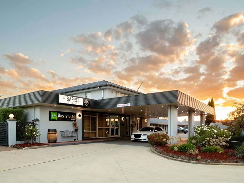 Ibis Styles Orange