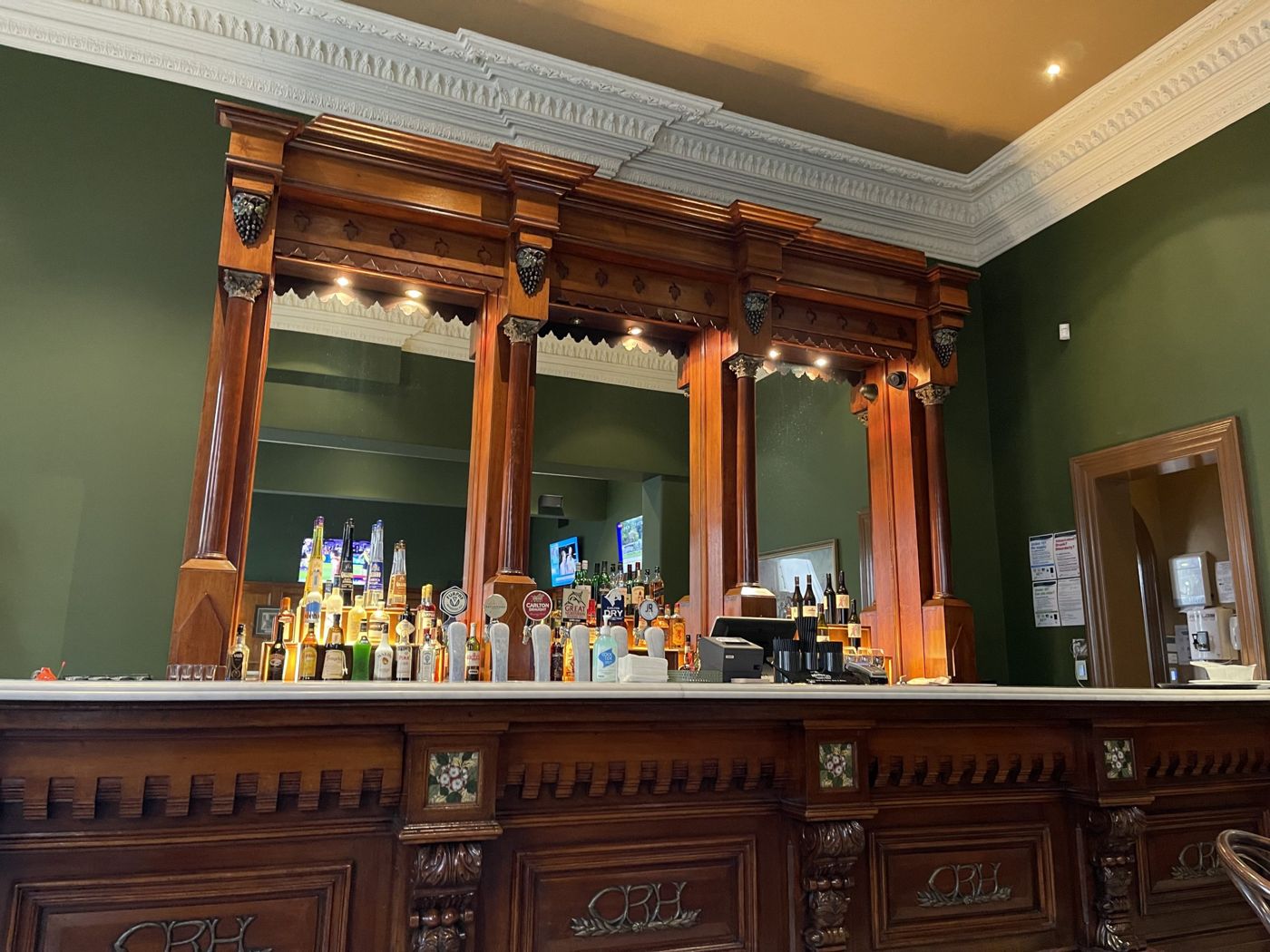 Craig's Royal Hotel