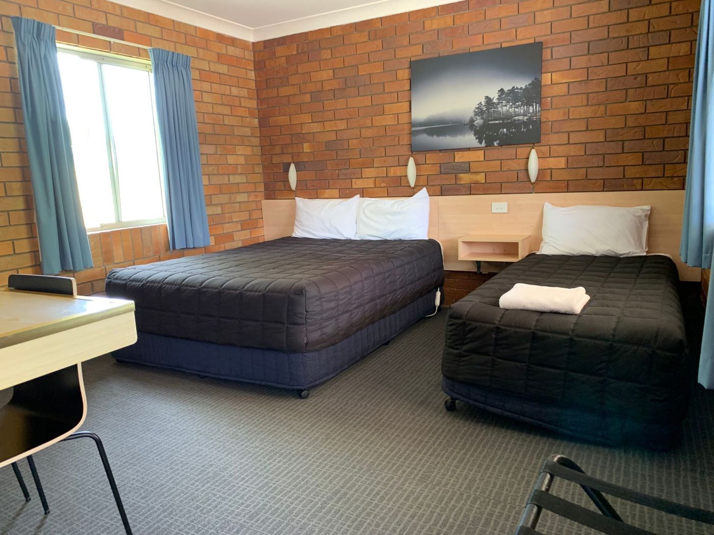 Peter Allen Motor Inn