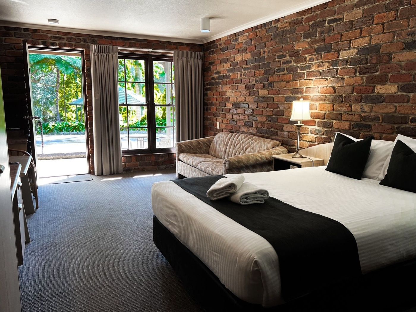 Montville Mountain Inn