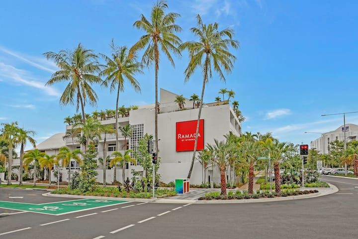 Ramada by Wyndham Cairns City Centre
