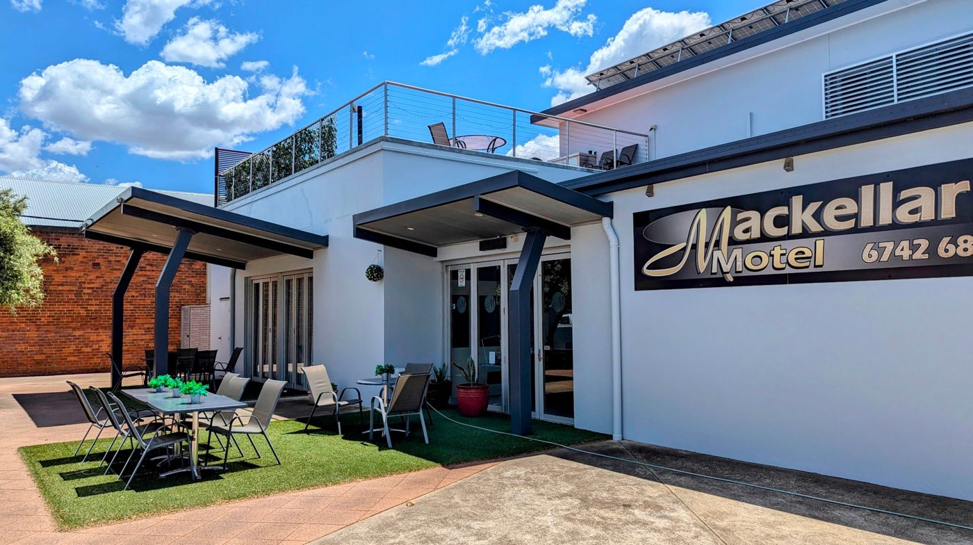 Mackellar Motel
