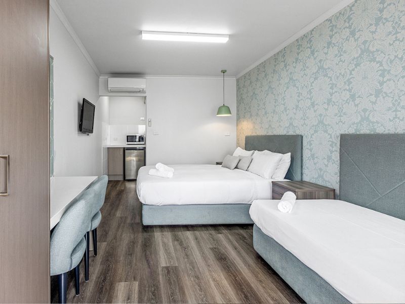 Rosebud Motel