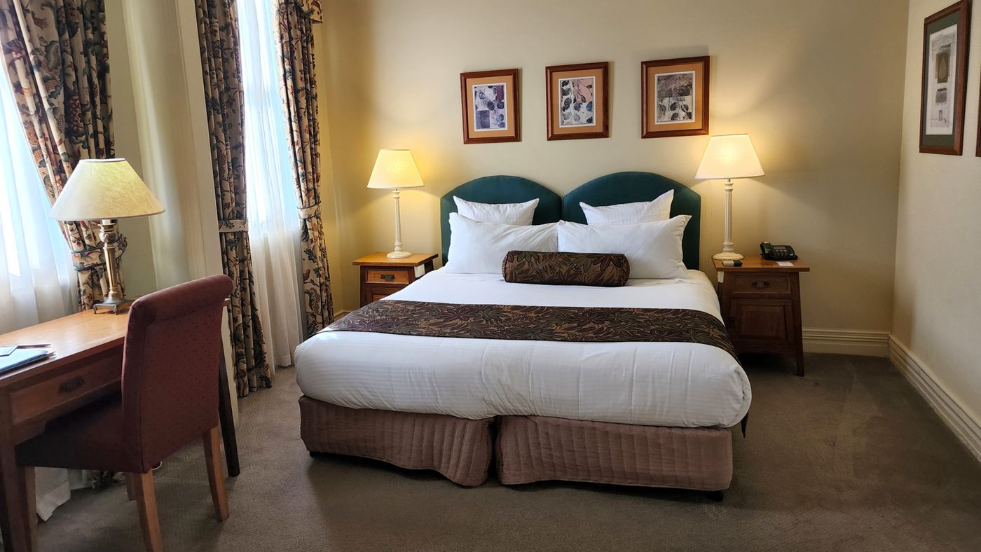 Royal Exchange Hotel