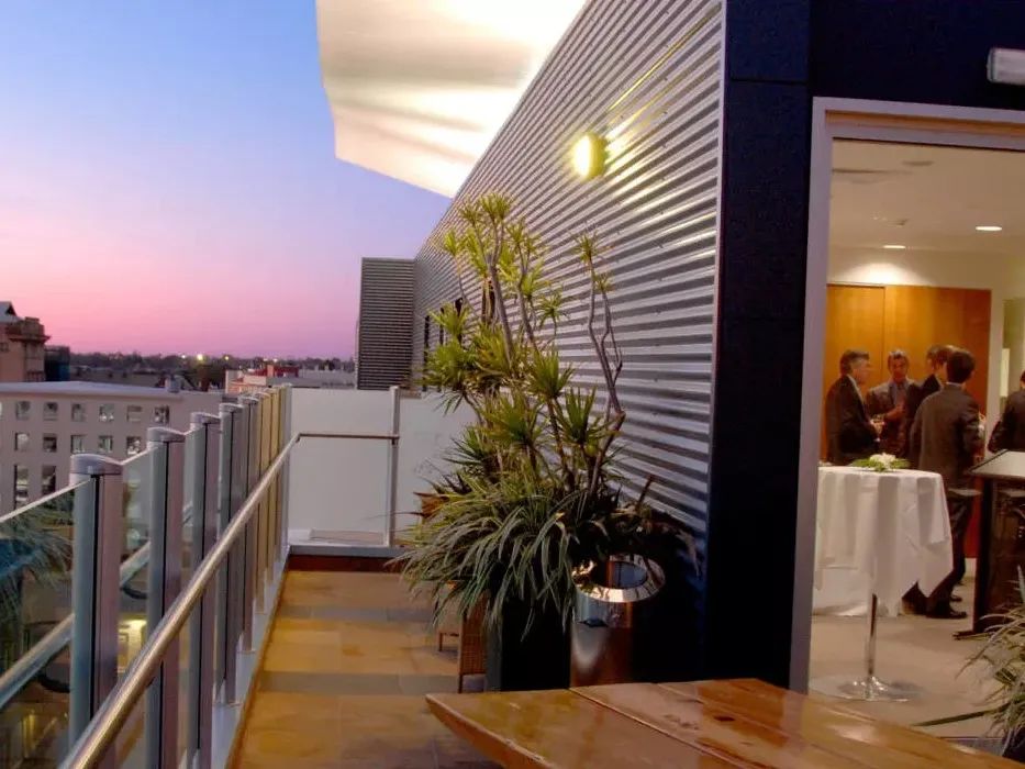 Majestic Roof Garden Hotel