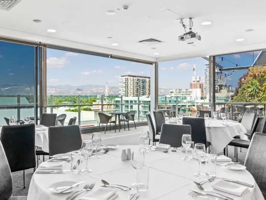 Majestic Roof Garden Hotel