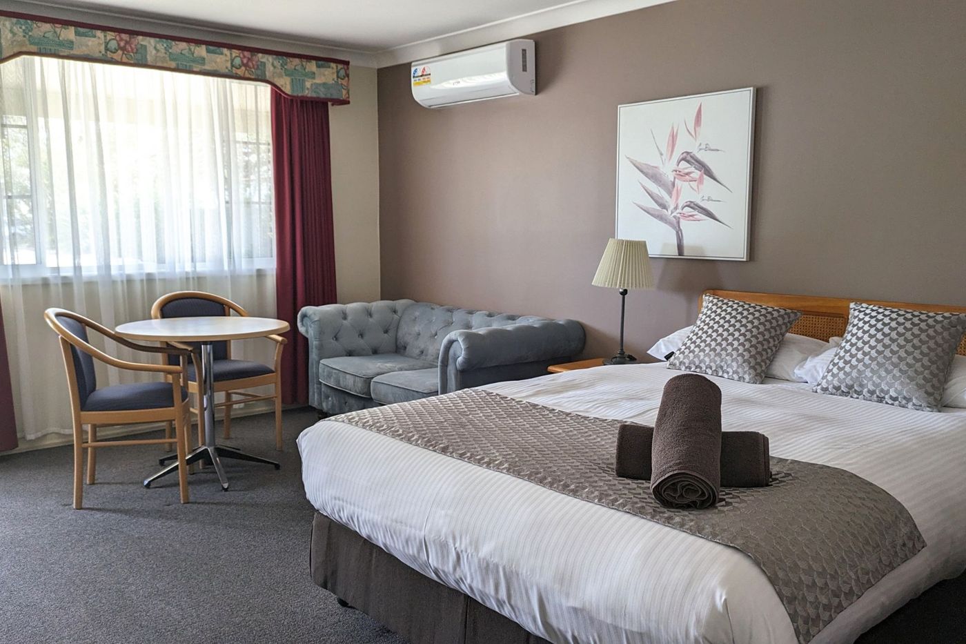 Highlands Motor Inn