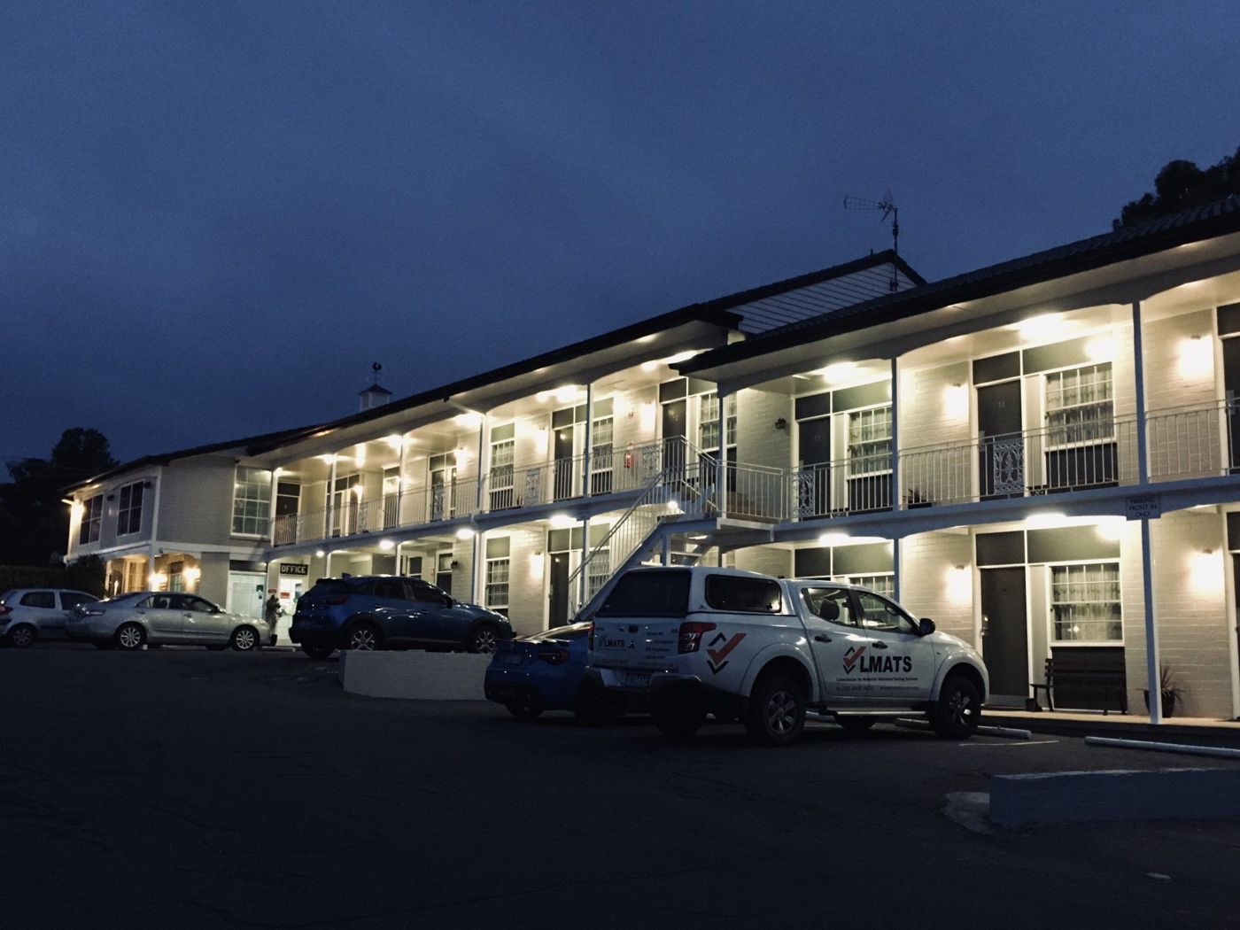 Colonial Lodge Motor Inn