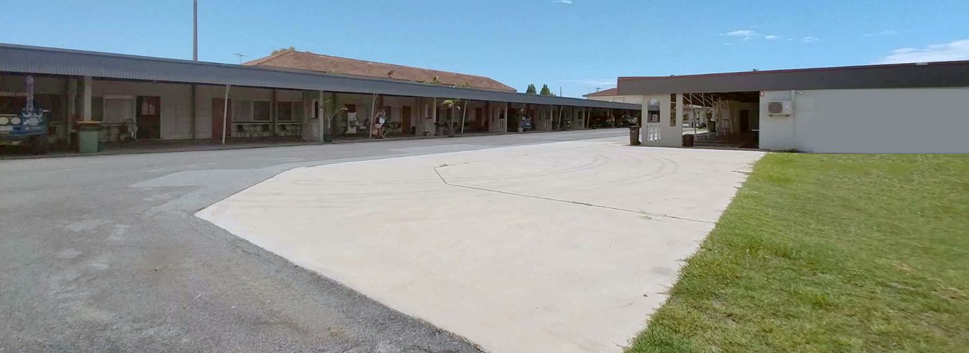 Tropic Coast Motel
