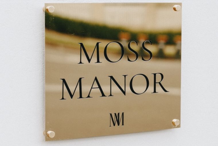 Moss Manor Hotel