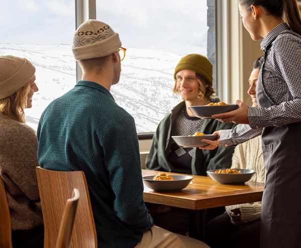 Guthega Alpine Hotel