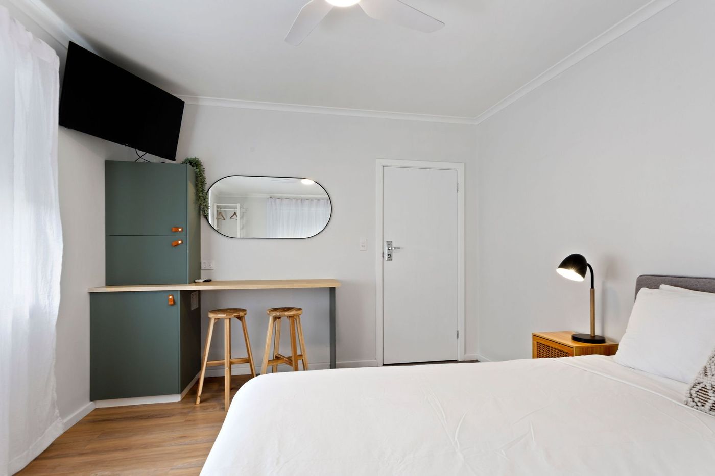 Shaen Street Motel and Cafe