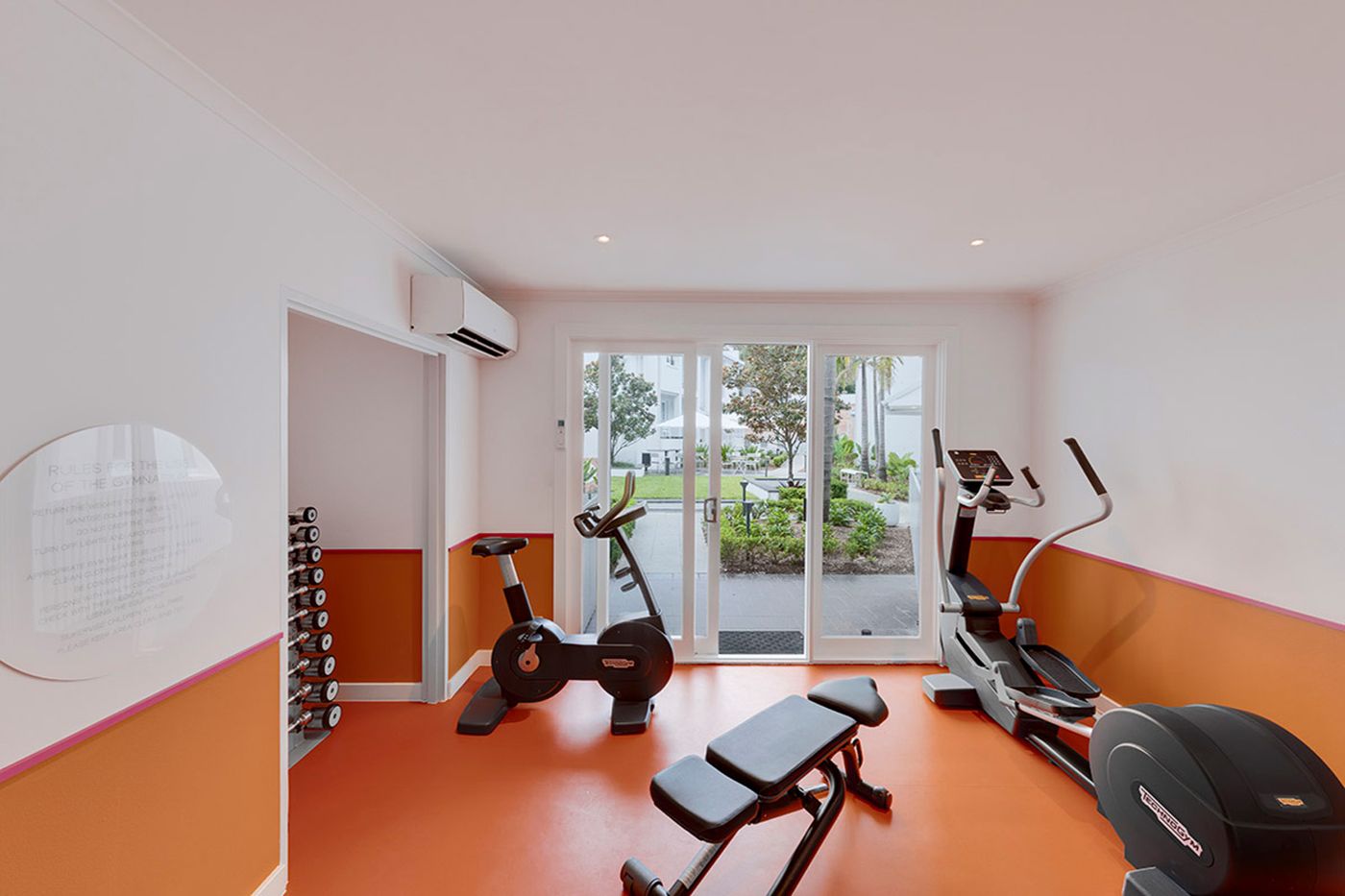 Adina Apartment Hotel