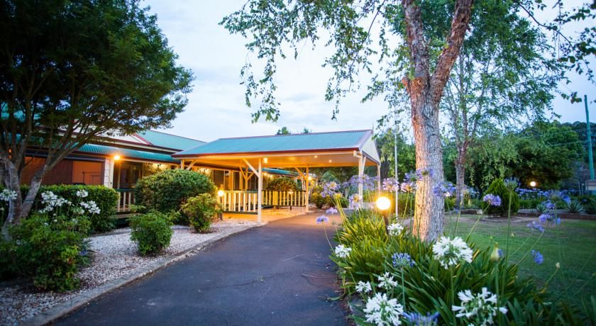 Bonville Lodge Pet Friendly B & B
