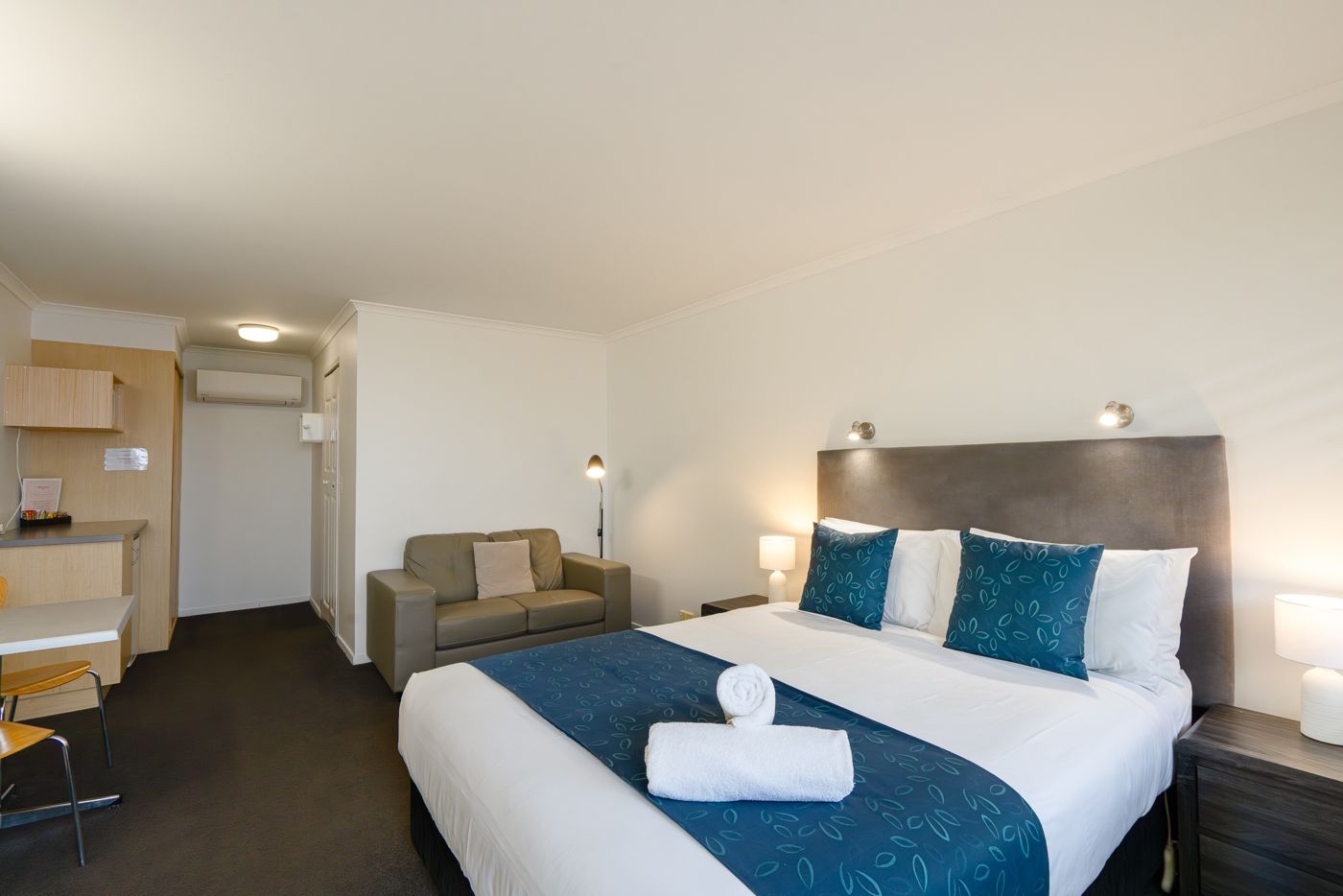 Waves Motel and Apartments Warrnambool