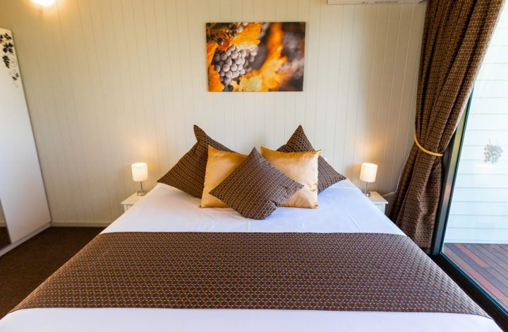 Brisbane North Bed & Breakfast & Winery
