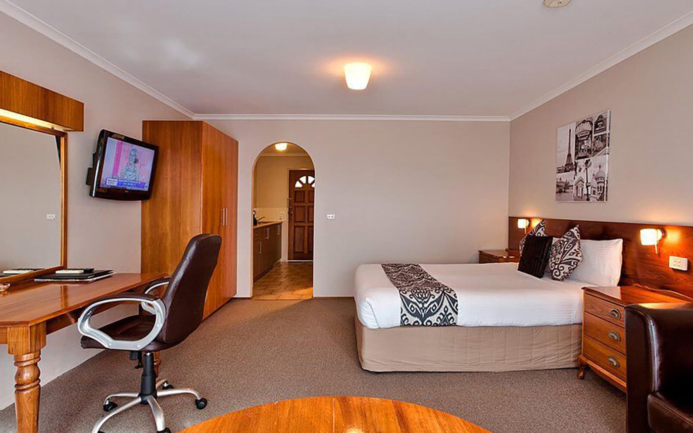 Hume Country Motor Inn