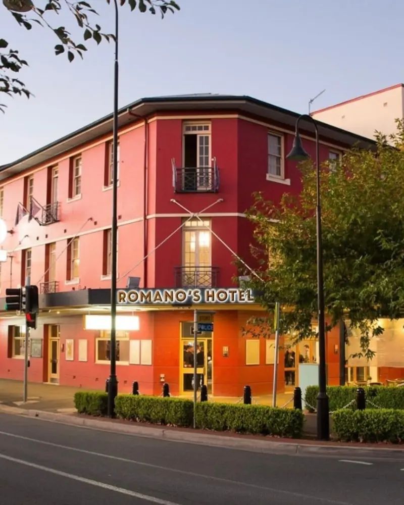 Romano's Hotel