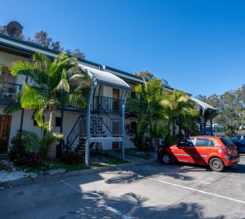 Novena Palms Motel