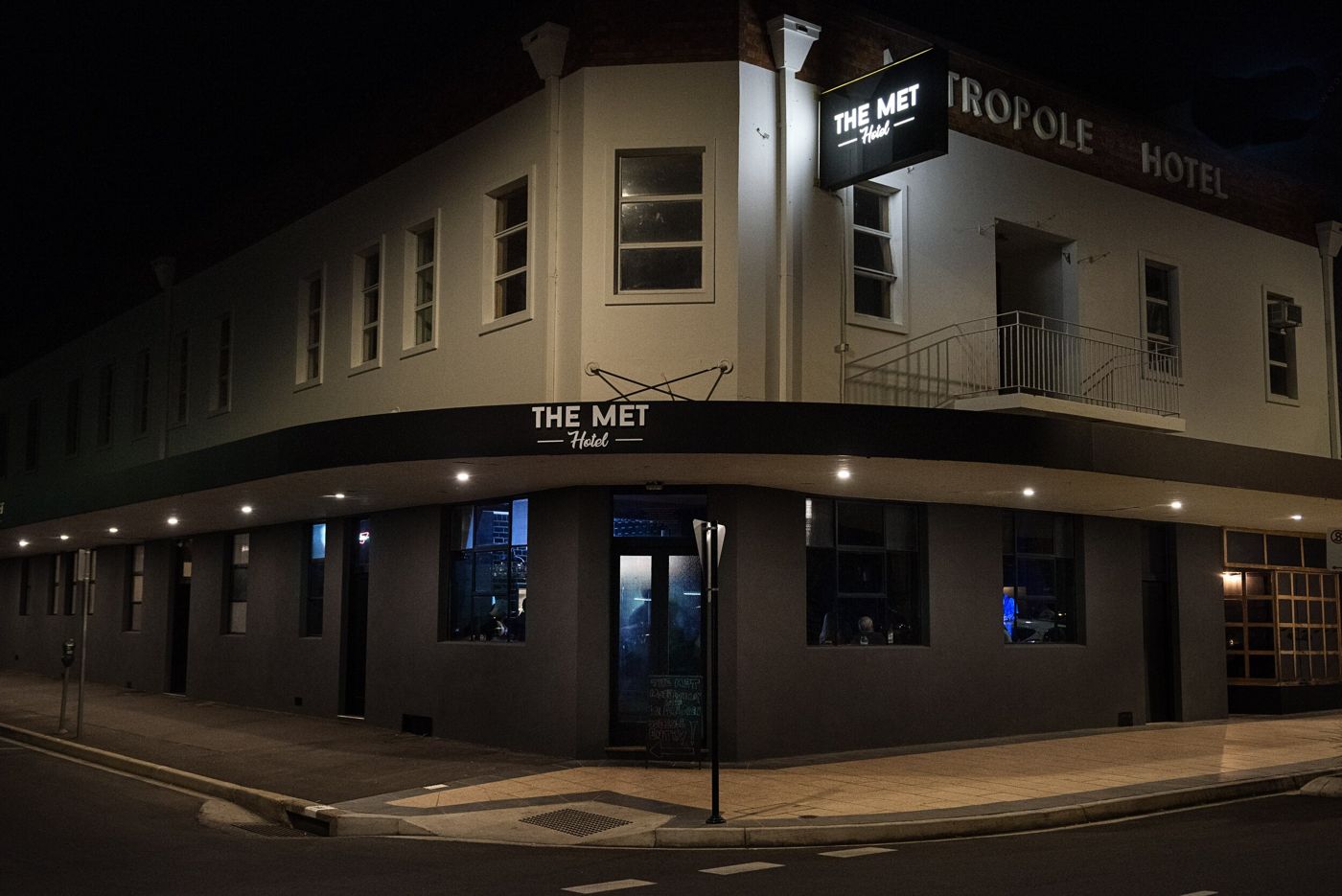 The Met Hotel