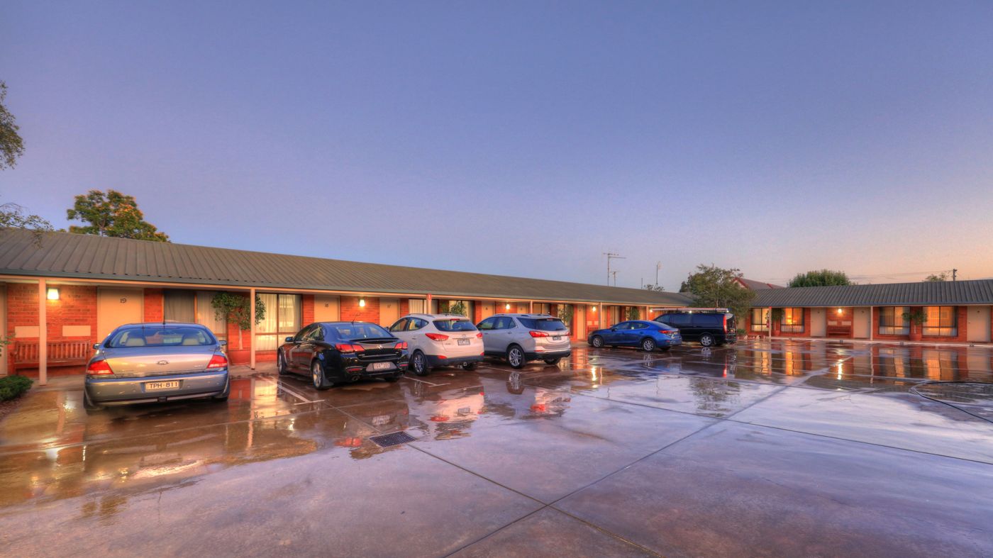 Moama Central Motel