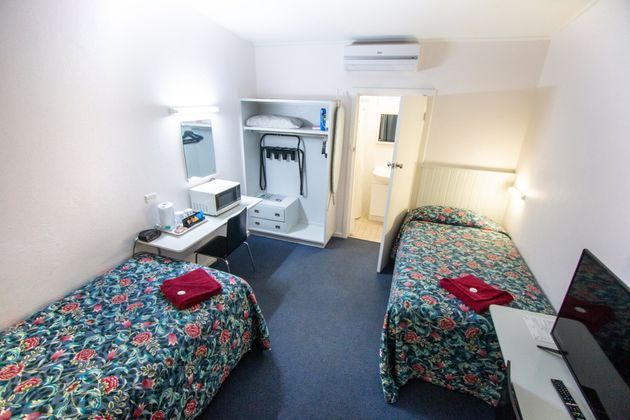 Travelway Motel