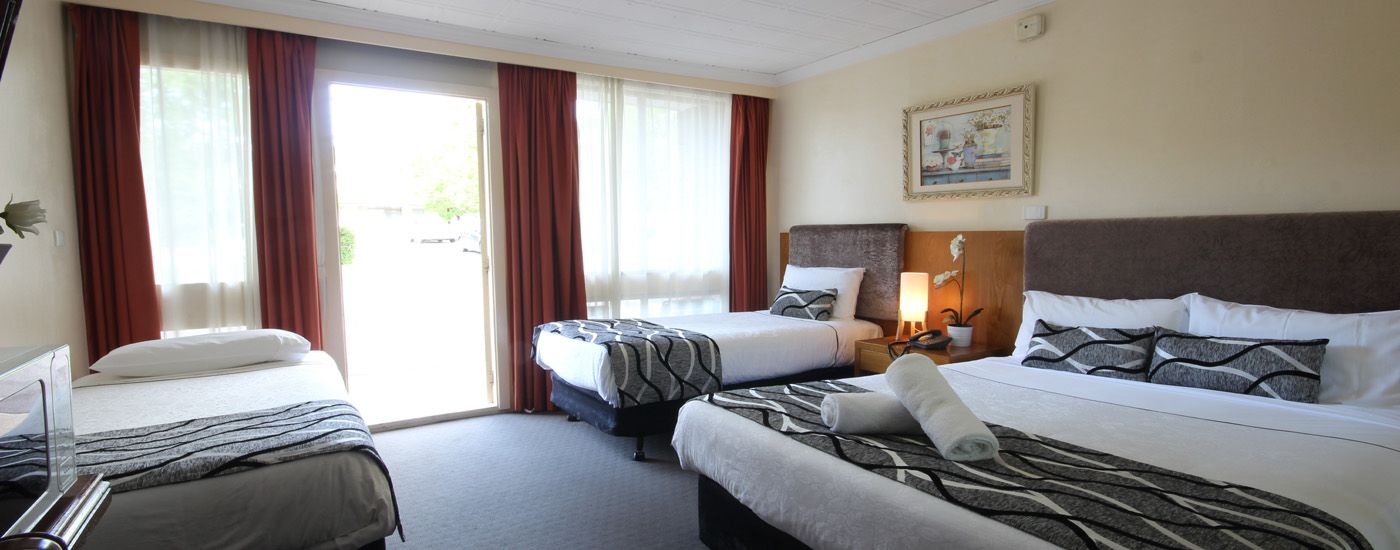 Molly Morgan Motor Inn