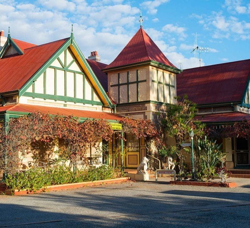 Lodge Outback Motel