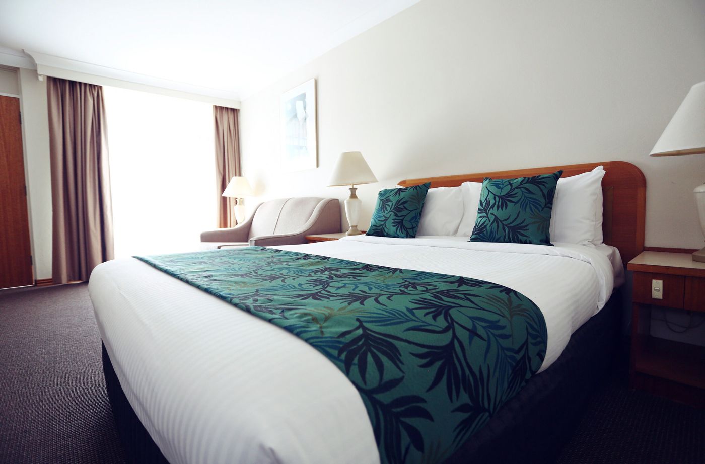 Cascades Motor Inn