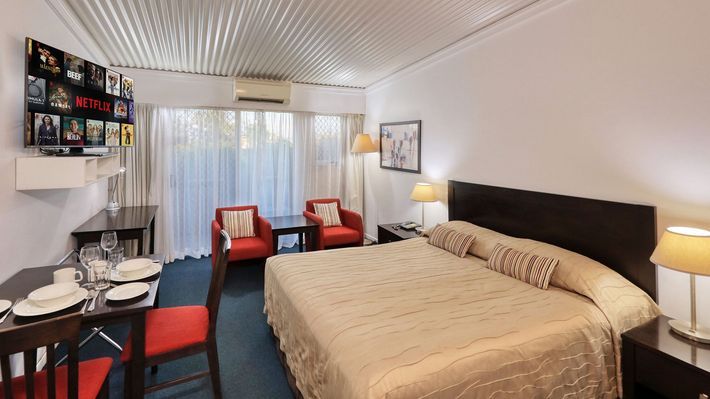 Route 66 Motor Inn