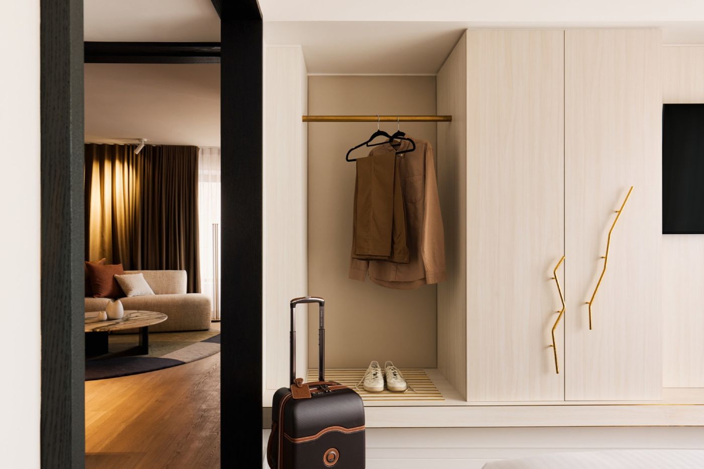 Adina Apartment Hotel