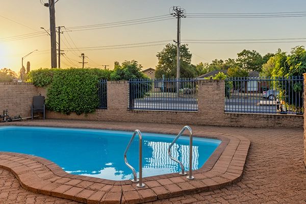 All Seasons Motor Lodge