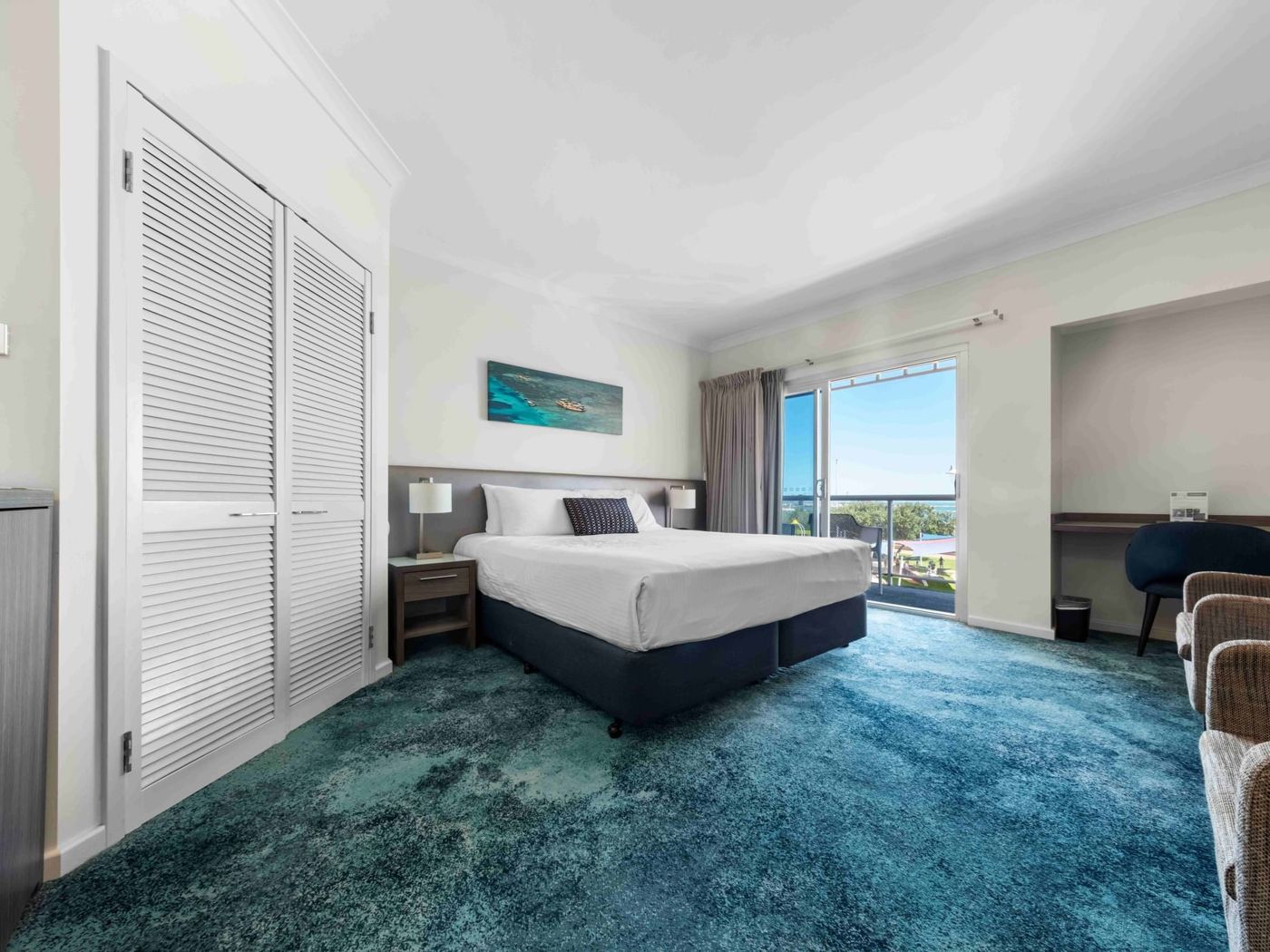 Ocean Centre Hotel