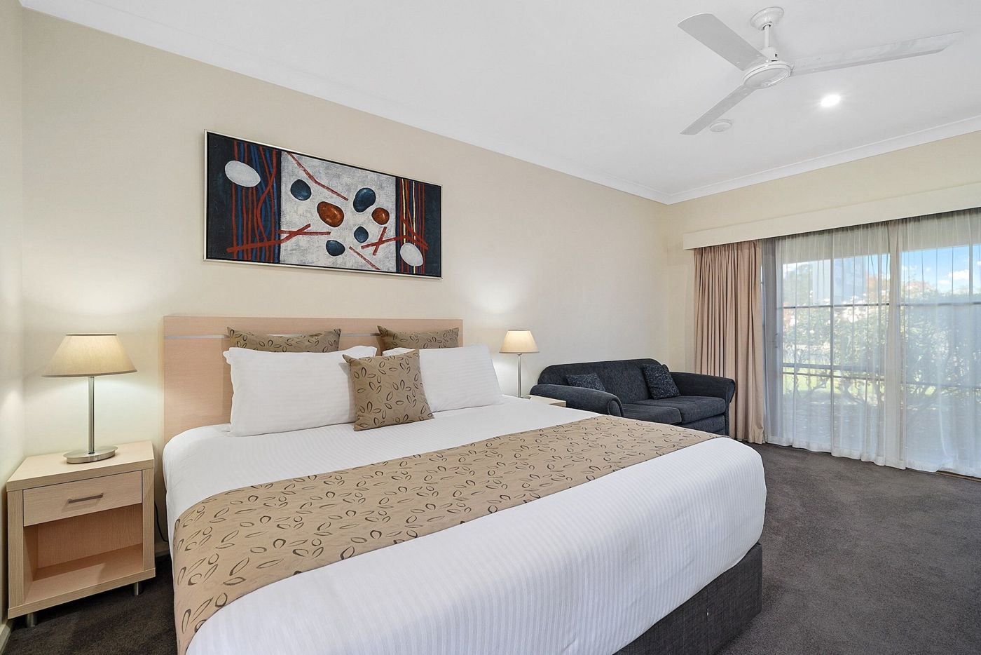Heritage Motor Inn