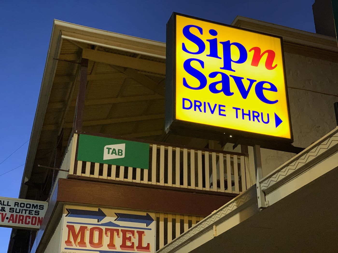 Railway Hotel/Motel