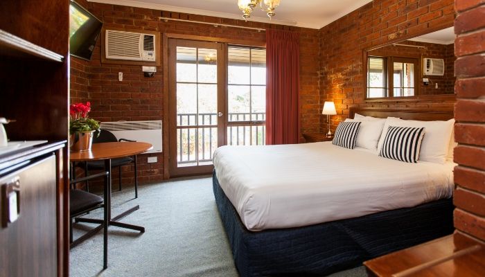 Armour Motor Inn