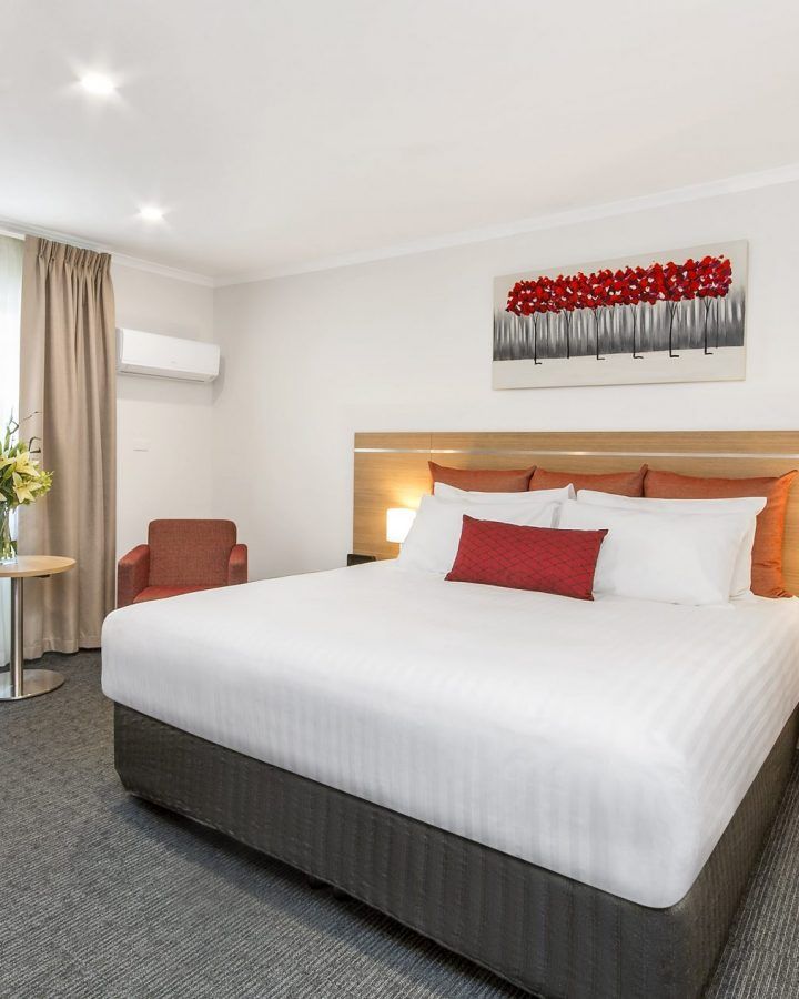 Adelaide Royal Coach Hotel