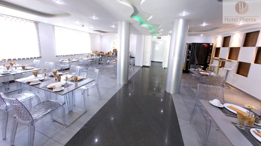 Hotel Phenix