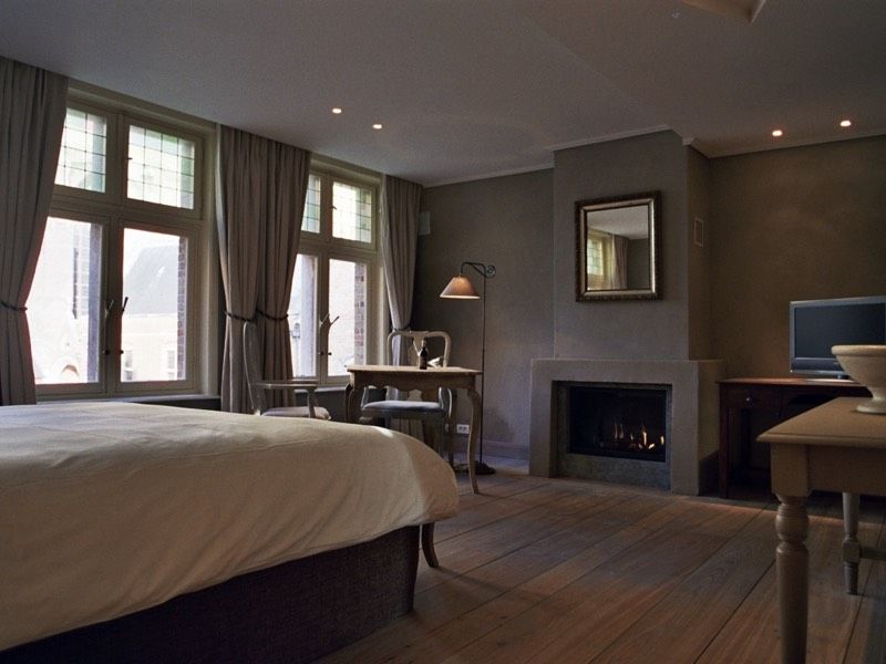 1669 Bed and Breakfast