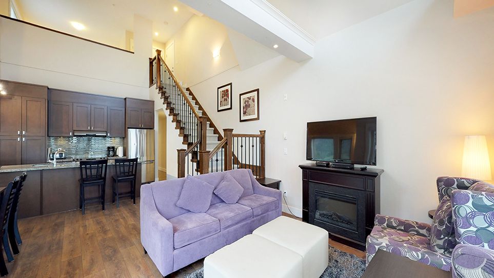 Harrison Lake View Suites